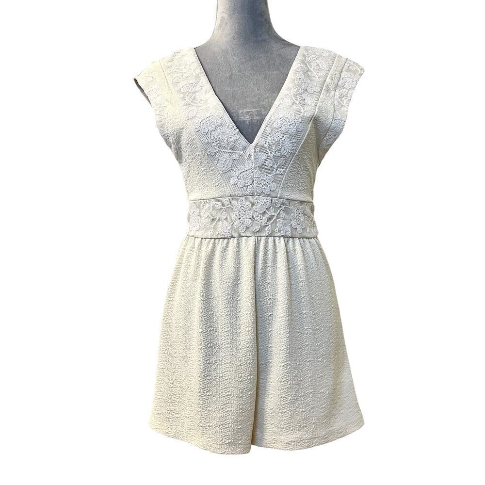 ZARA Short Jumpsuit Womens Small White Textured Insert Lace Sleeveless Backless